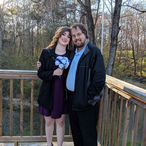 Meet your Posher, Sarah - Picture 1 of 1